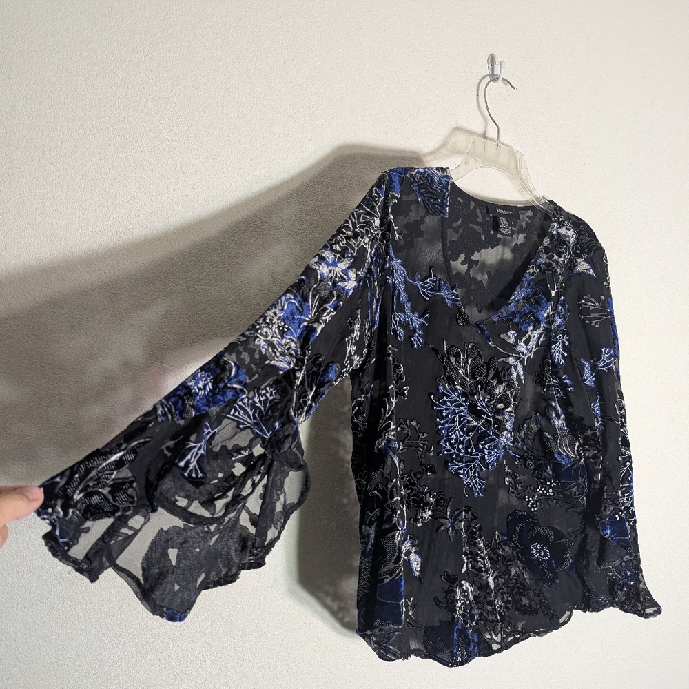 Karen Kane Women's Shirt Top Blouse‎ Velvet Burnout Whimsigoth Bell Sleeve Large